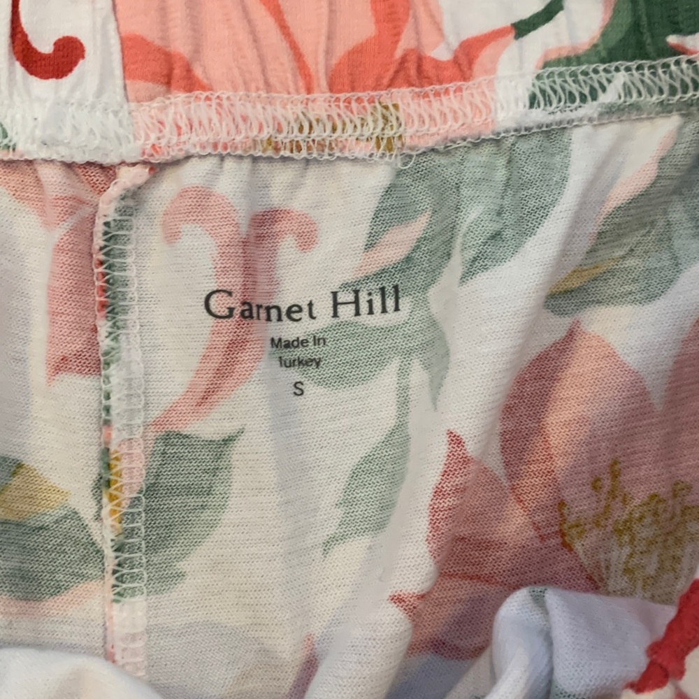 Garnet Hill Asian Wrap floral pajamas. Size small. - Picture 16 of 16